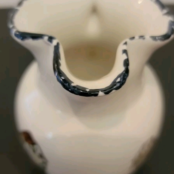 Vintage Collectible Ceramic International Heartland Decorative Pitcher & Basin - Picture 4 of 9